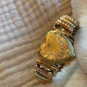 Vintage Heart Bracelet